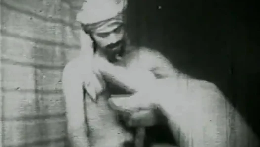 Sultan Wants to Fuck that Dirty Girl (1930s Vintage)